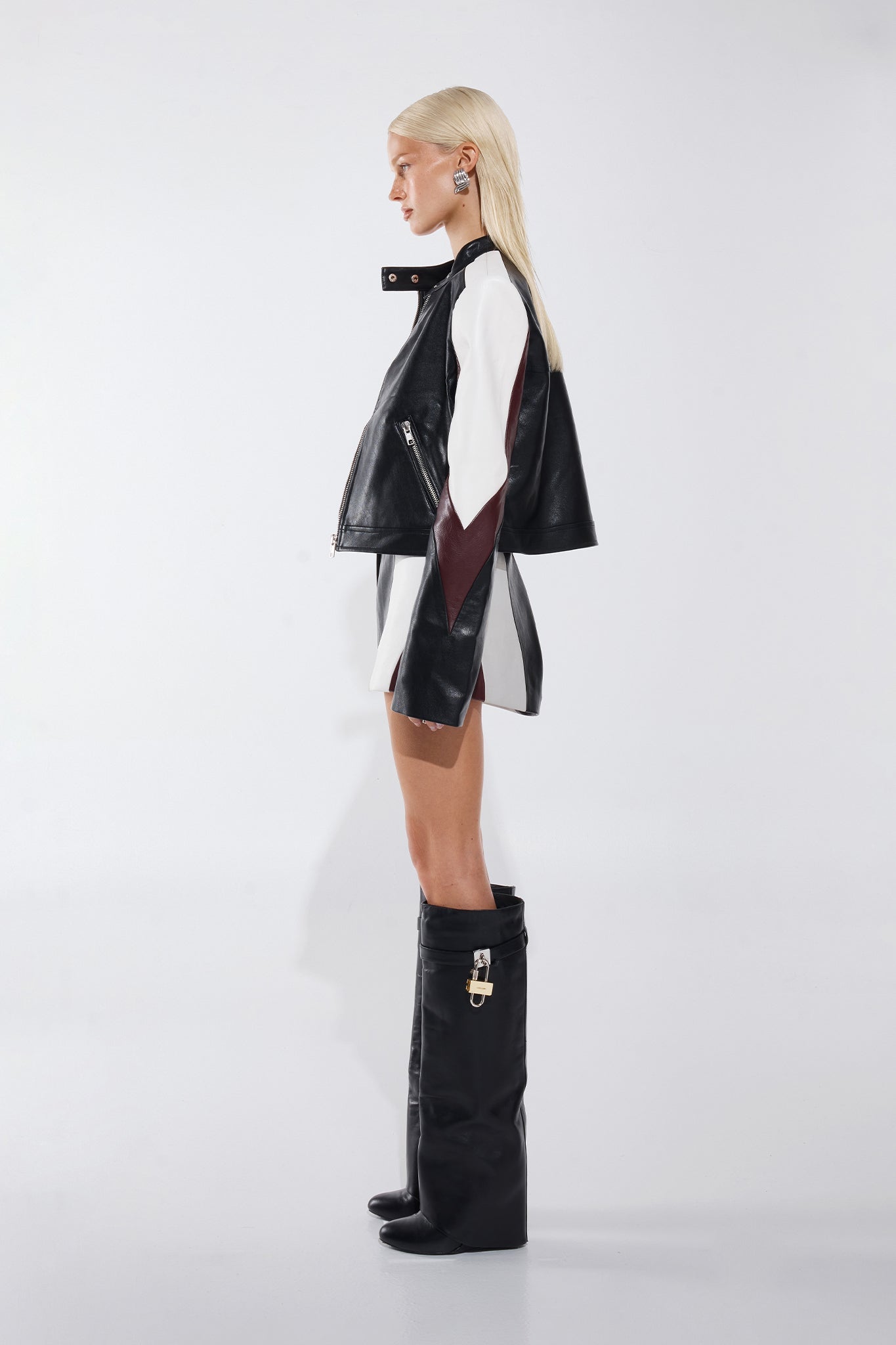 RHIANNON JACKET IN BLACK
