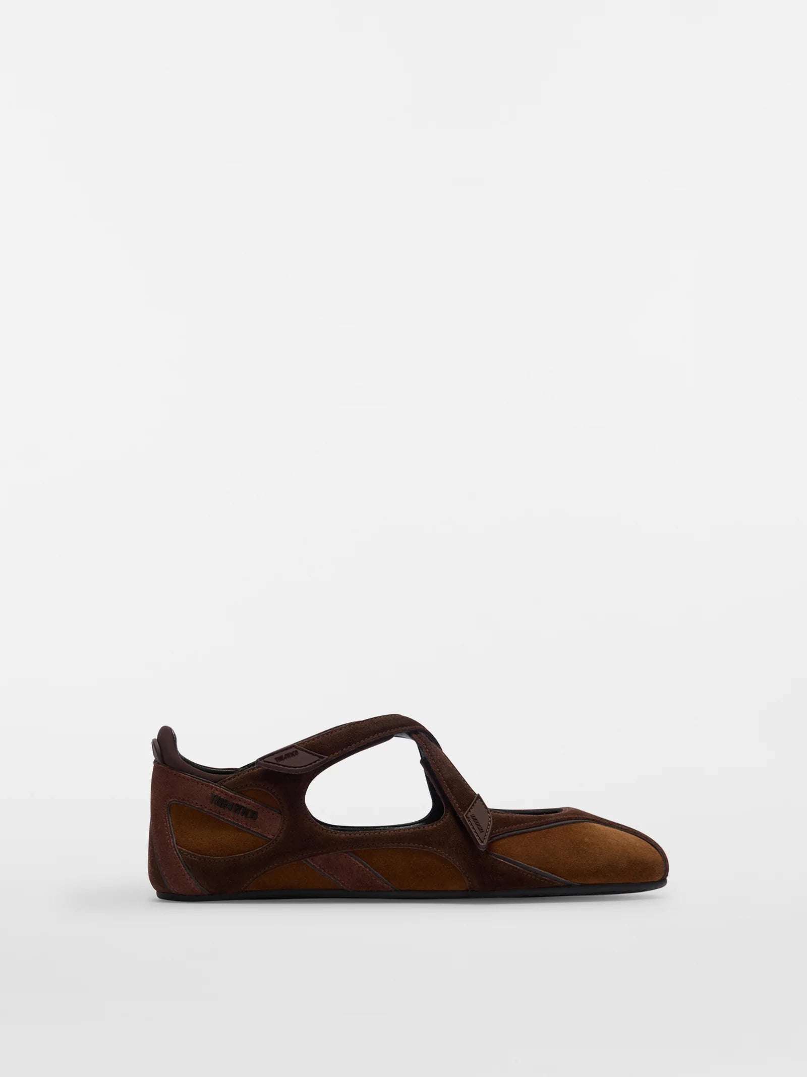 FLOOR 01 BALLERINA