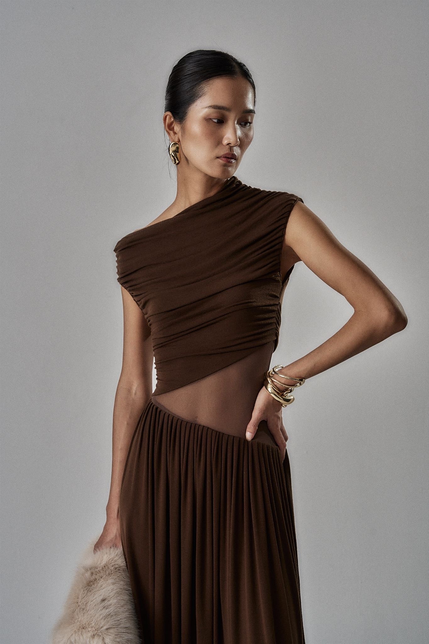 NEA DRESS IN BROWN