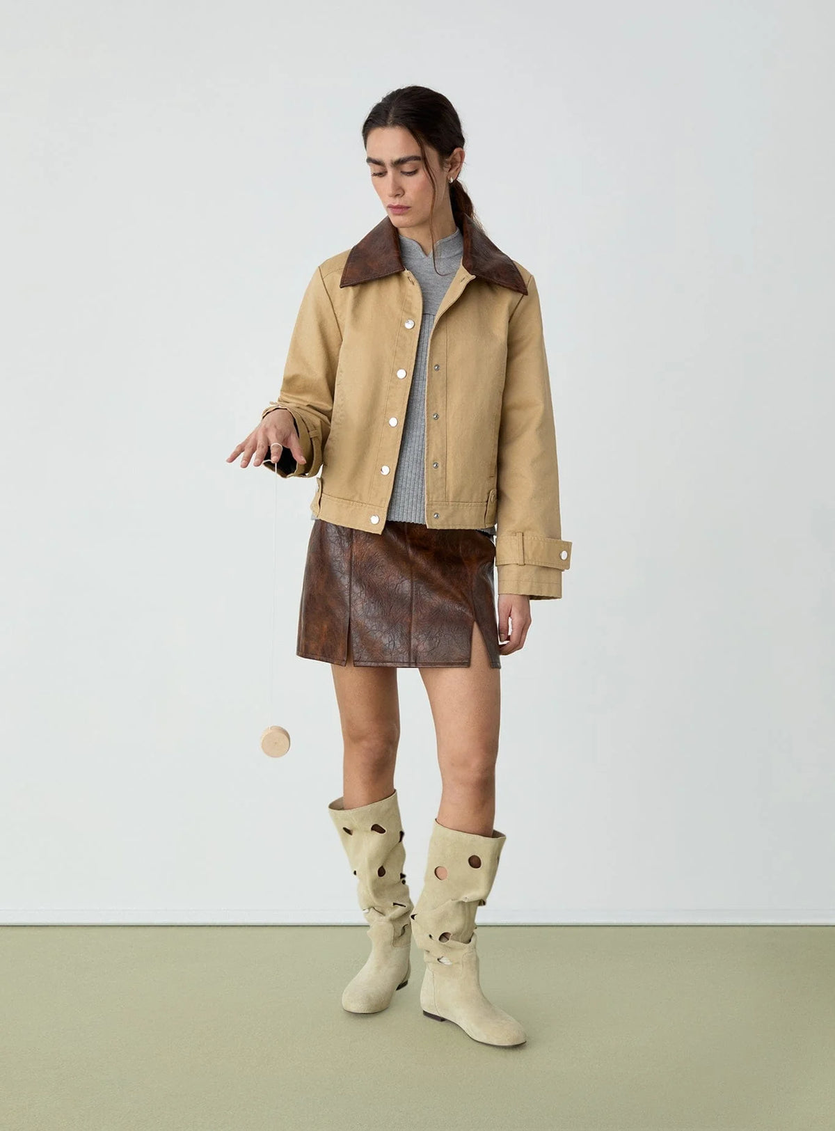JUNA BROWN SHORT SKIRT