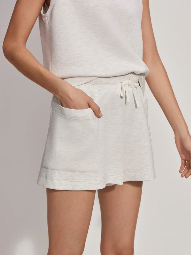 ISABELLA MID RISE SHORT 4 IVORY MARL