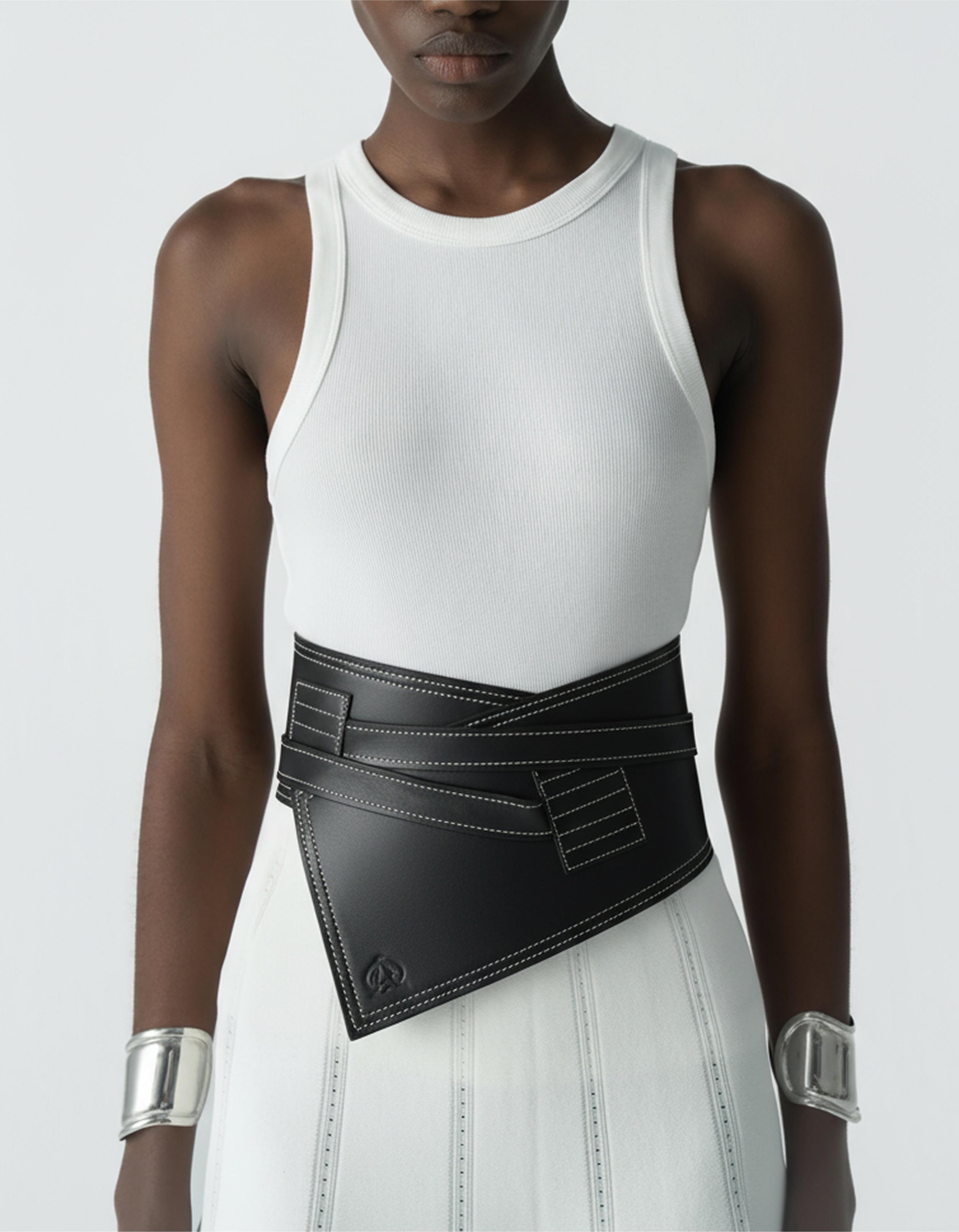 LA ESPABILA BELT IN DARK CHOCOLATE