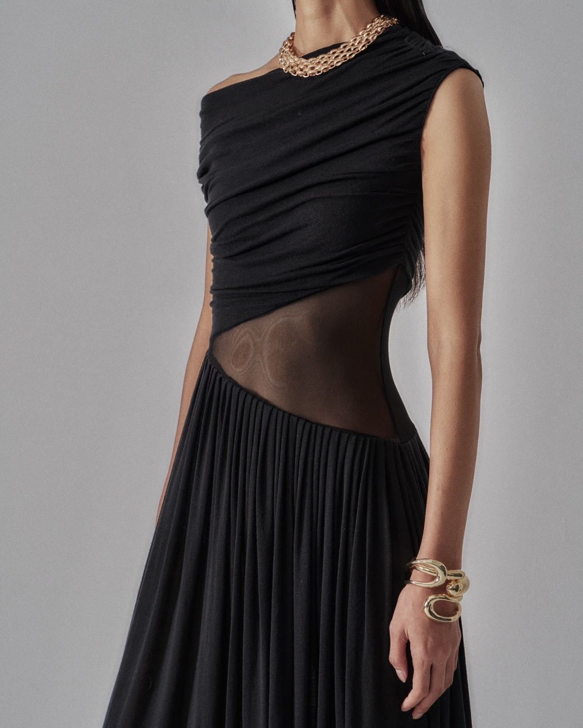 NEA DRESS IN BLACK