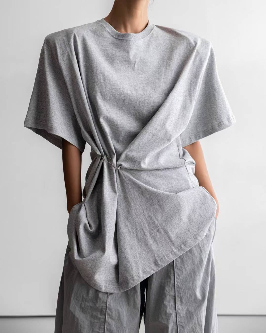 CLIP T SHIRT GREY