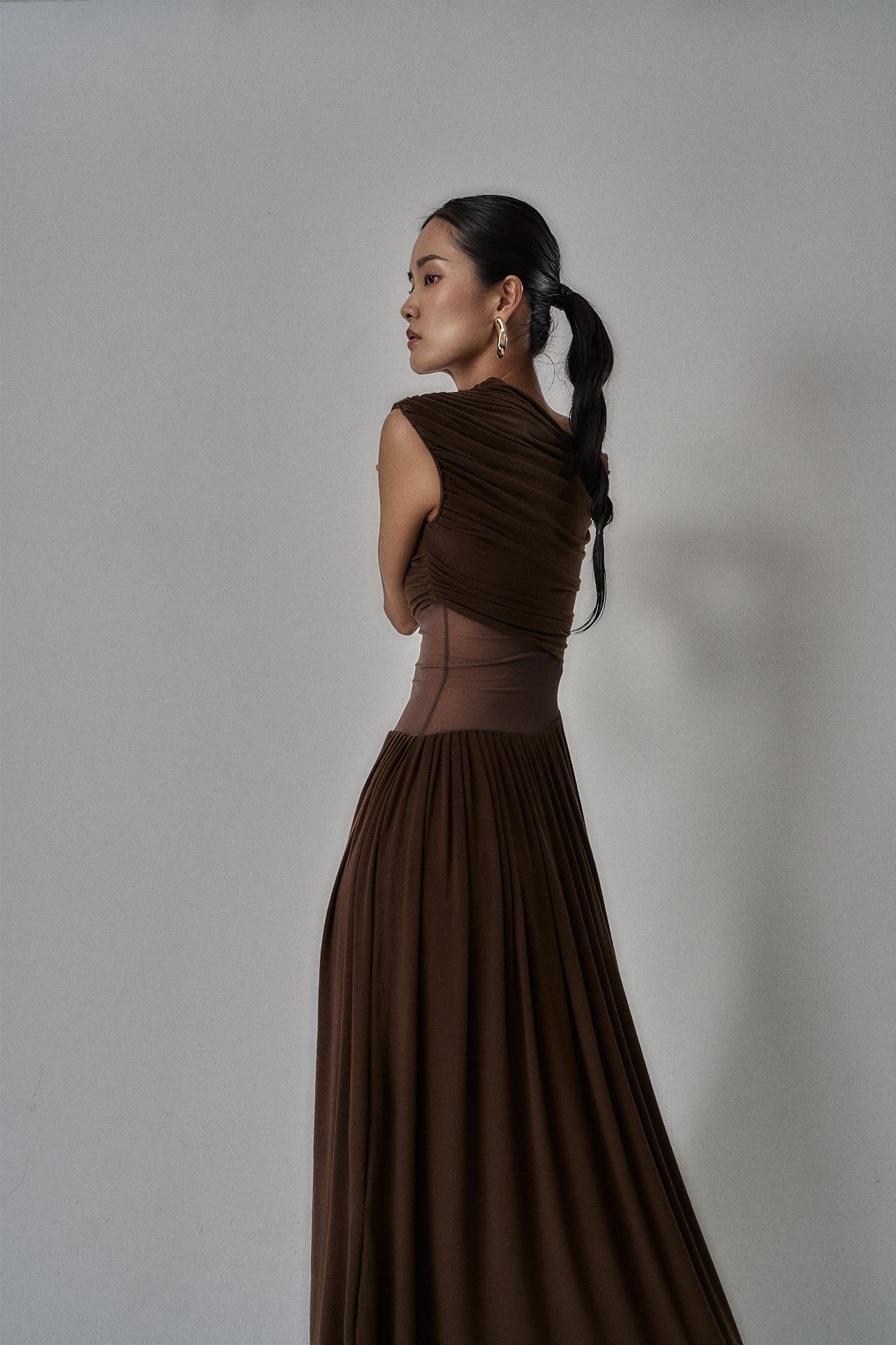 NEA DRESS IN BROWN