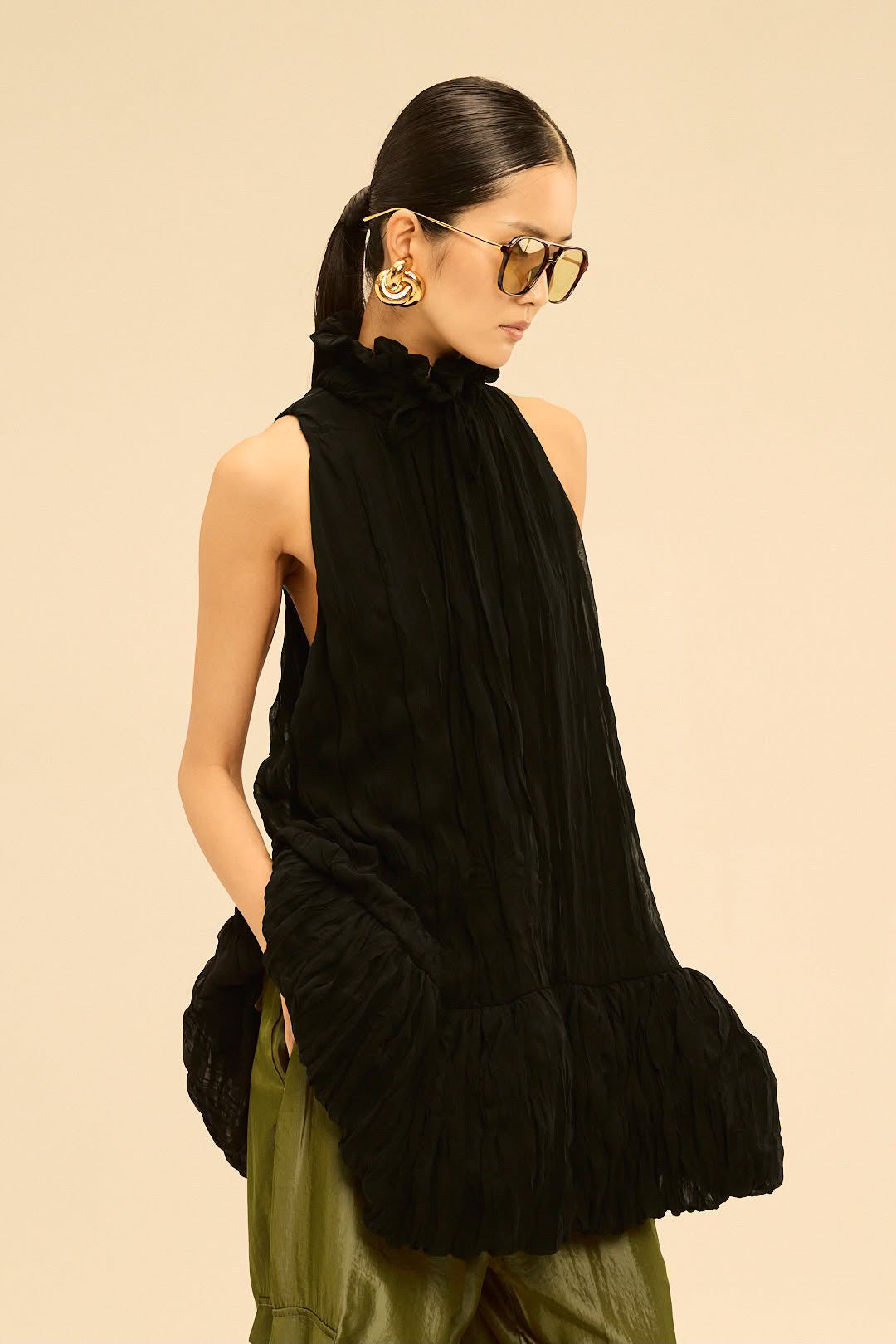 JEJU TOP IN BLACK