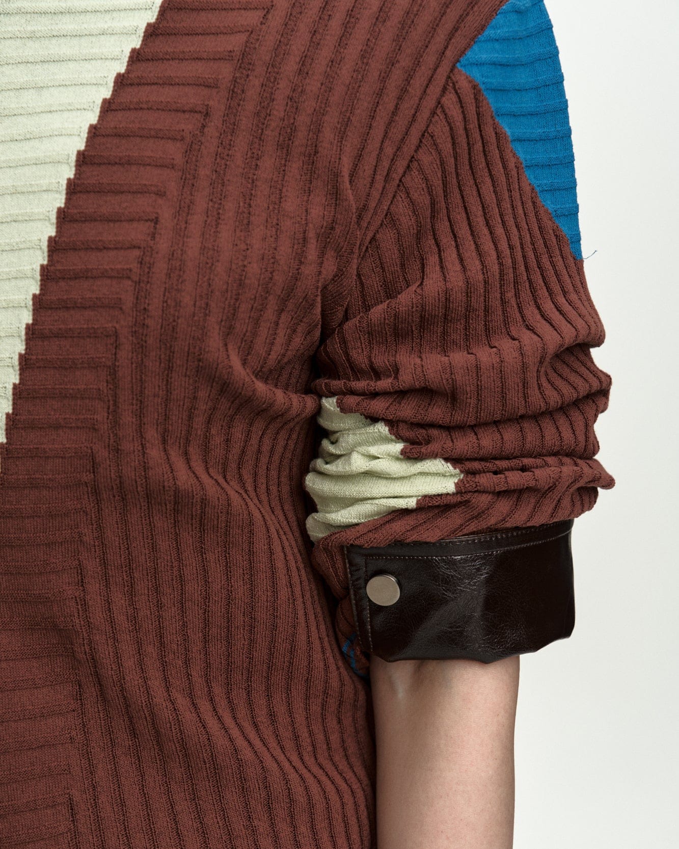 RISA COLOR-BLOCKED KNIT ZIP-UP HOODIE