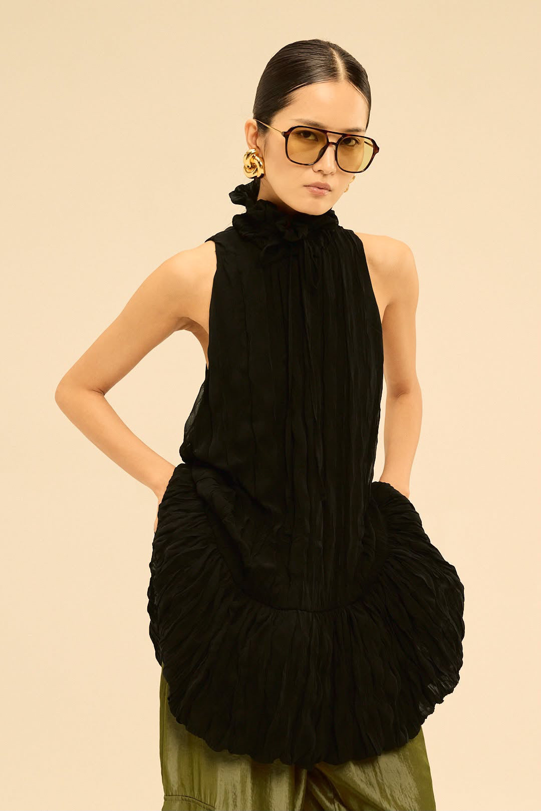 JEJU TOP IN BLACK