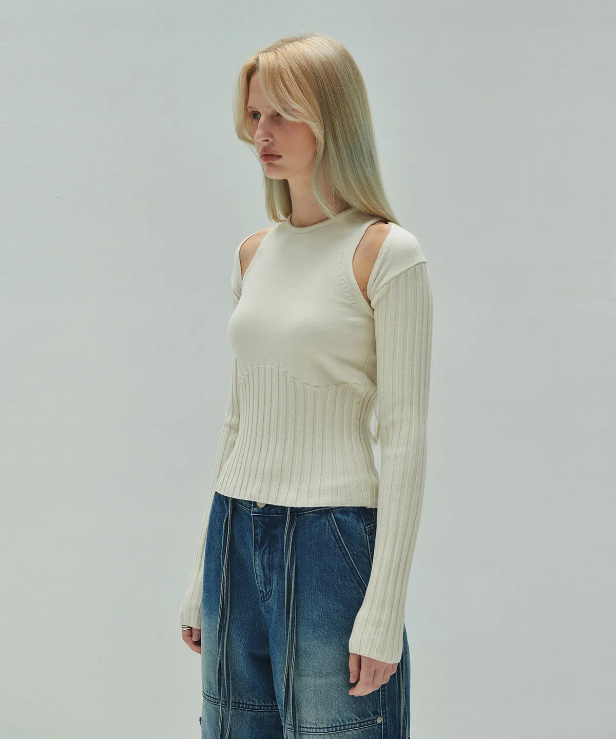 RIBBED BOLERO CARDIGAN IN IVORY