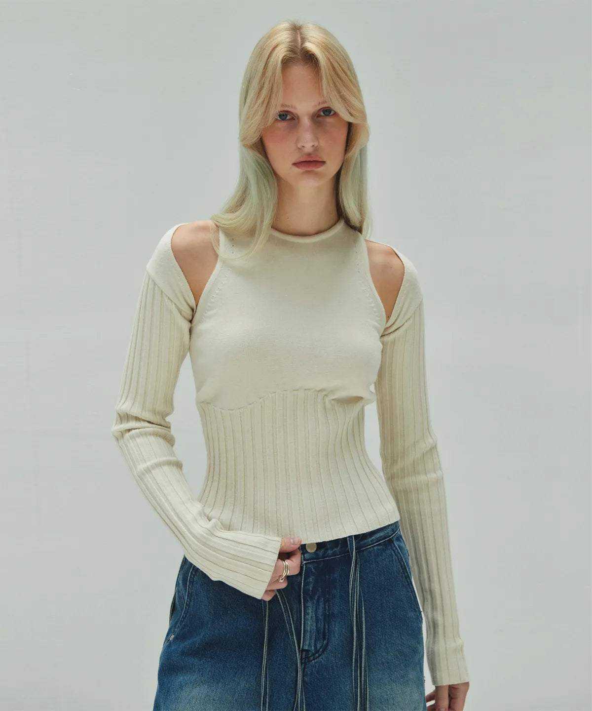 RIBBED BOLERO CARDIGAN IN IVORY