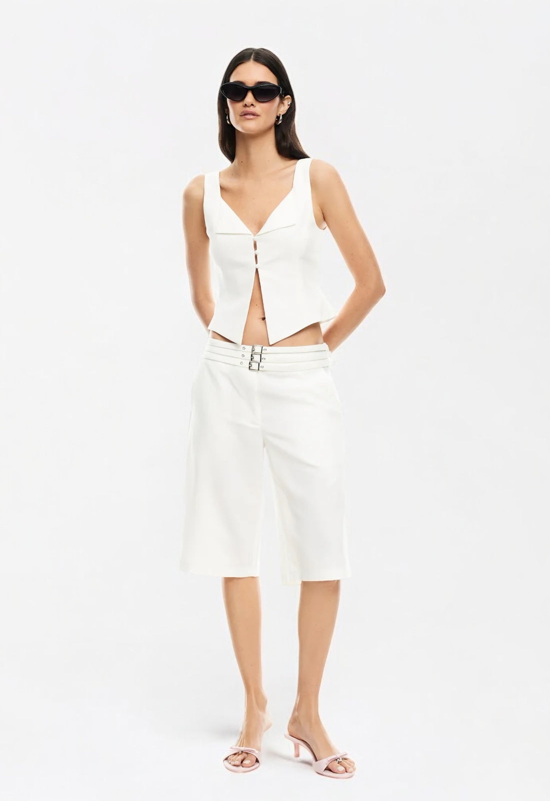 BACKSTAGE VEST IN IVORY