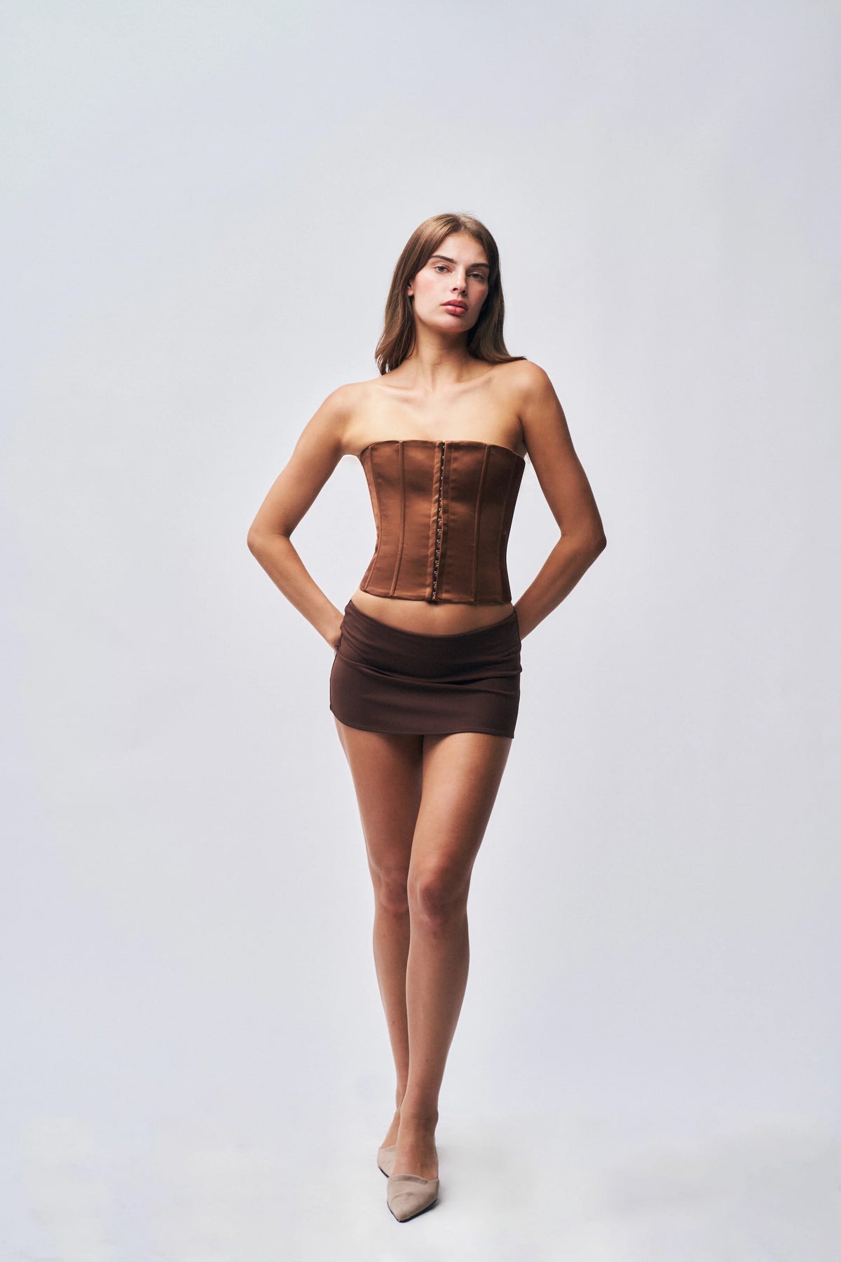 SATIN CORSET IN BROWN