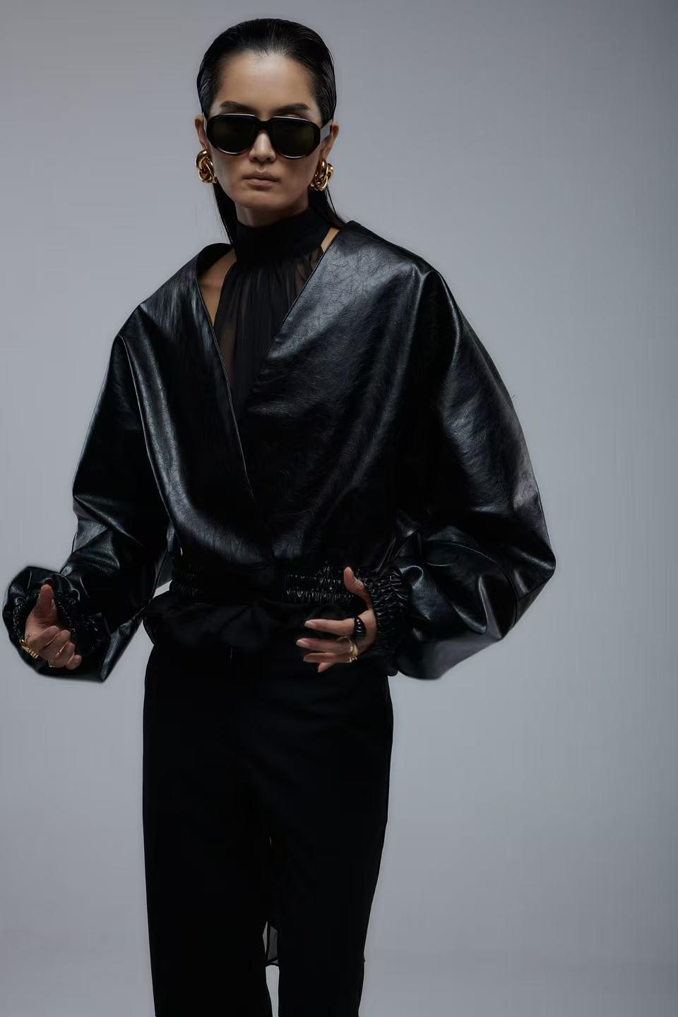 SIMONA JACKET IN BLACK