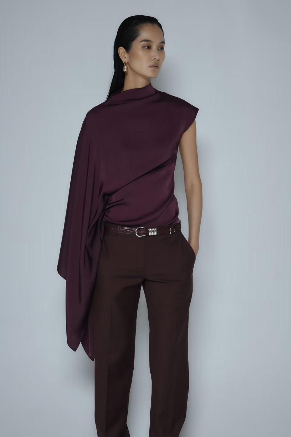 LUPE TOP IN BURGUNDY
