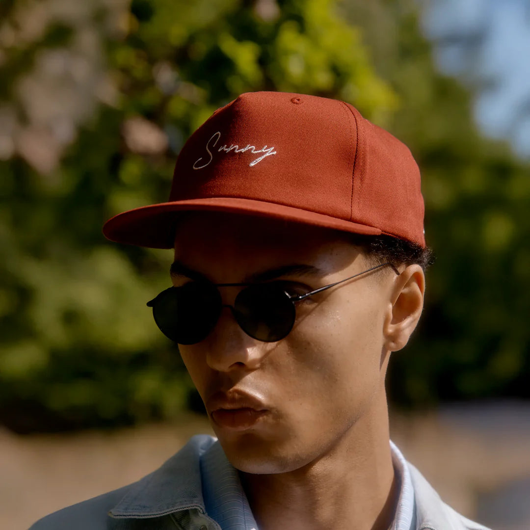THE SIGNATURE CAP IN CHERRY RED