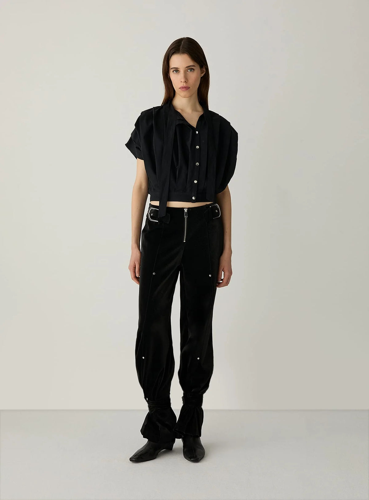 KAORI BLACK TEXTURED PANTS