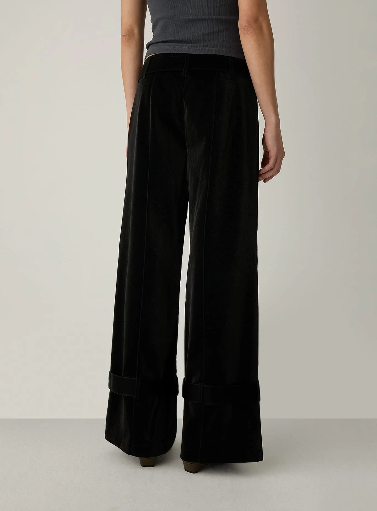 KAORI BLACK TEXTURED PANTS