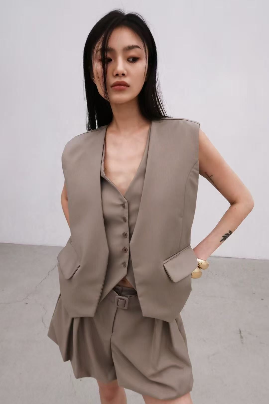ABBIE SET IN BROWN