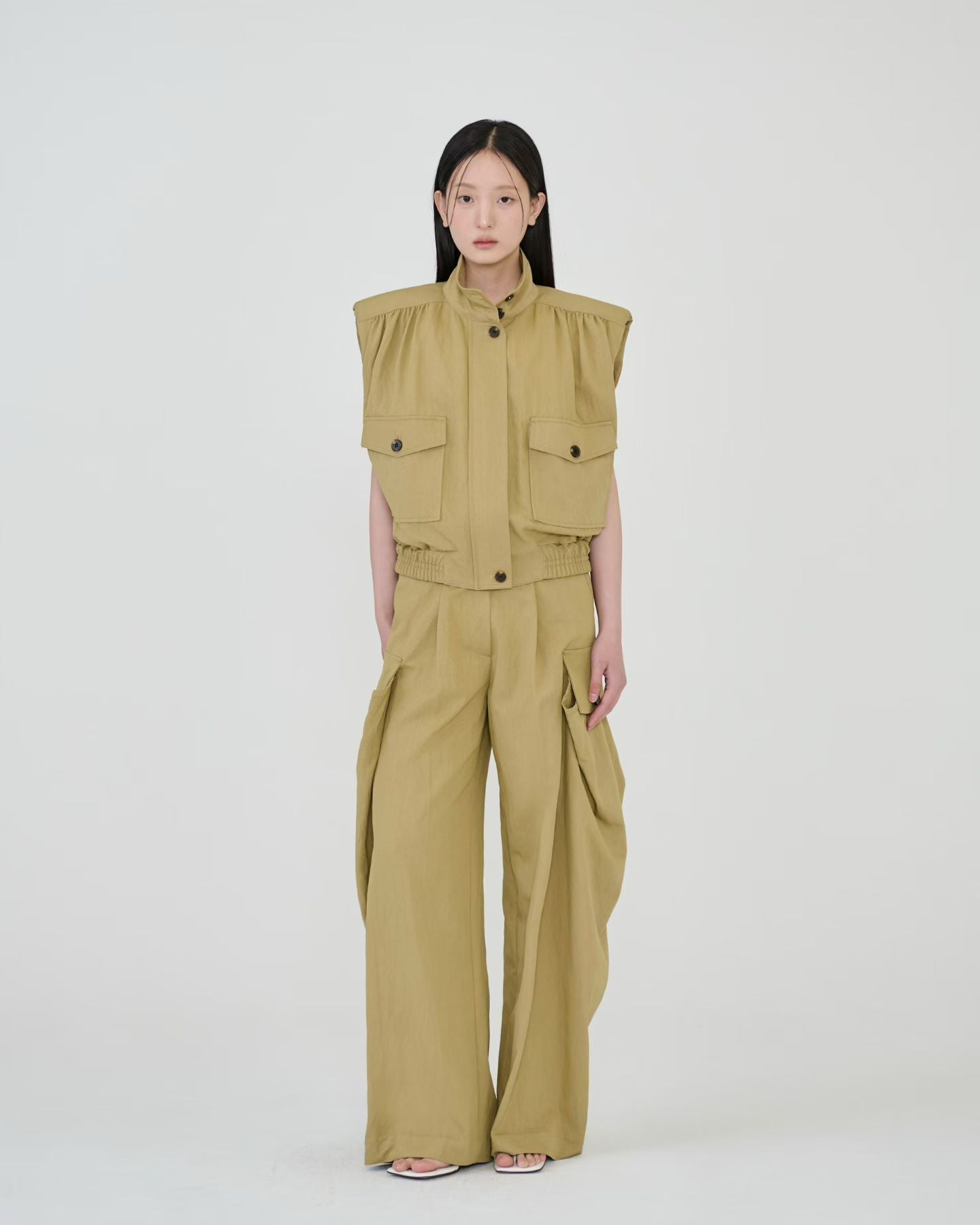 THE STELLA SET IN BEIGE