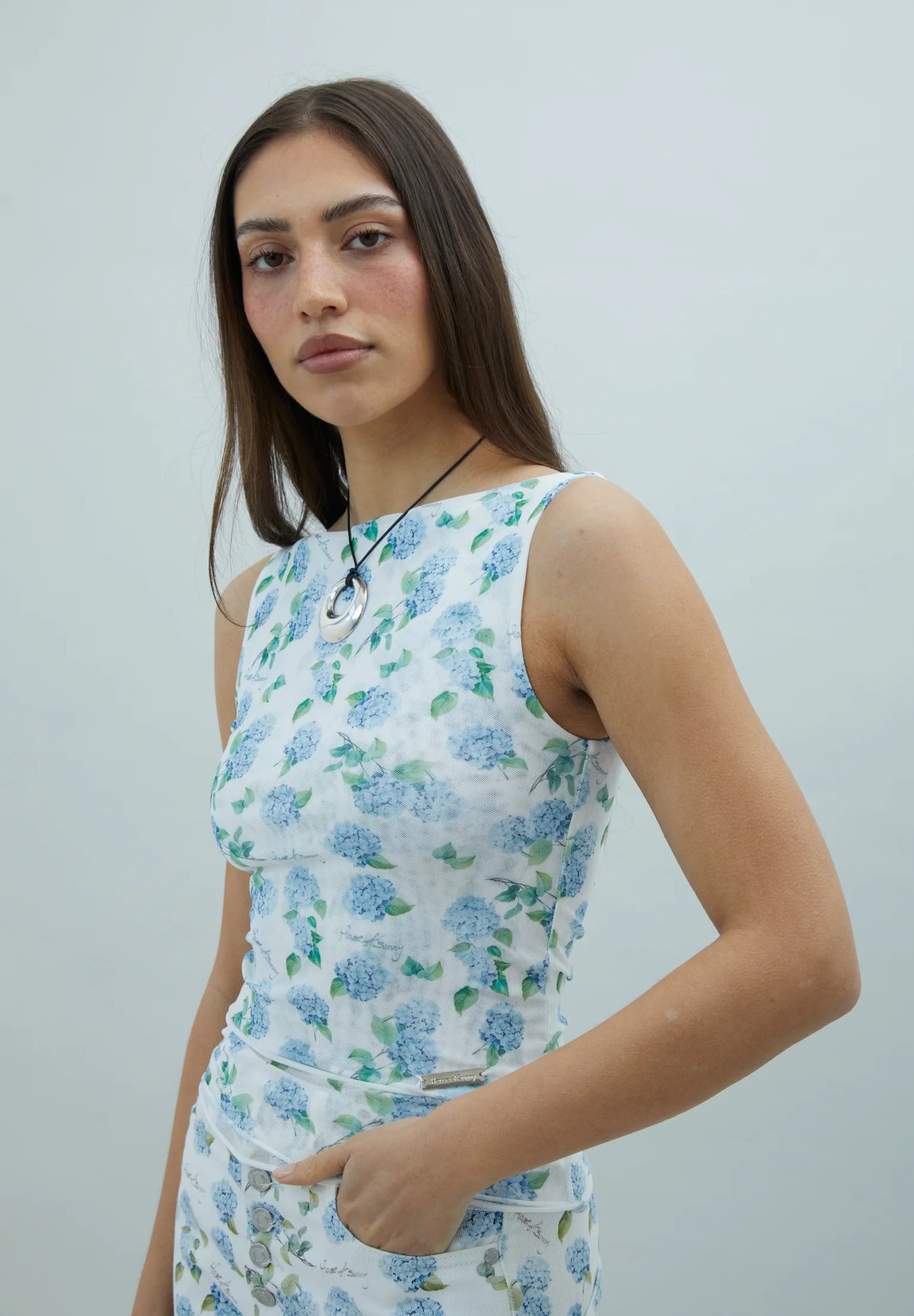 HYDRANGEA DOUBLE LAYER MESH TOP IN SOFT BLUE