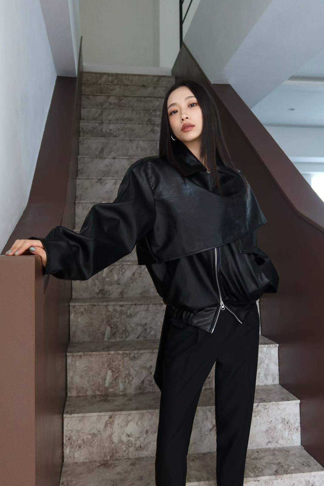 PRAGA JACKET IN BLACK