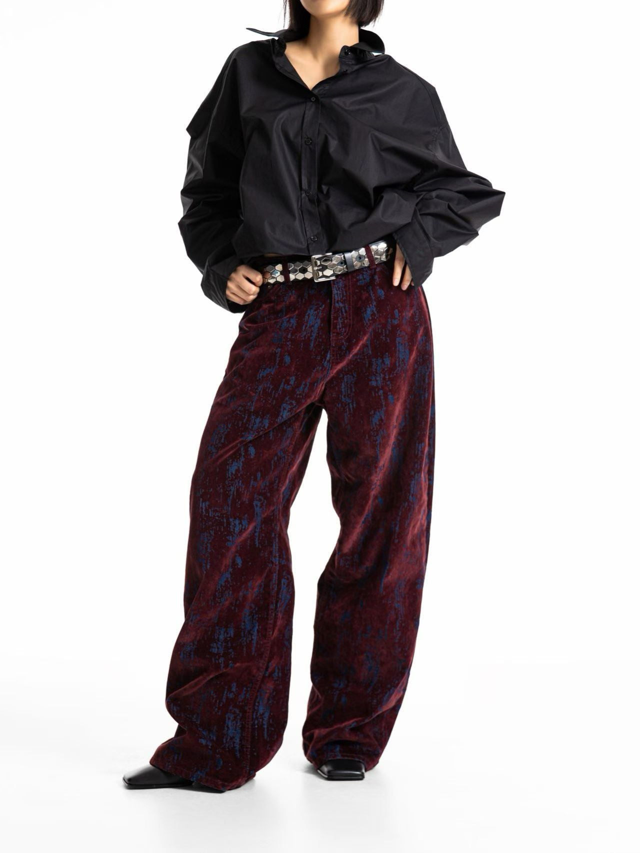 THE CARTER IN BURGUNDY