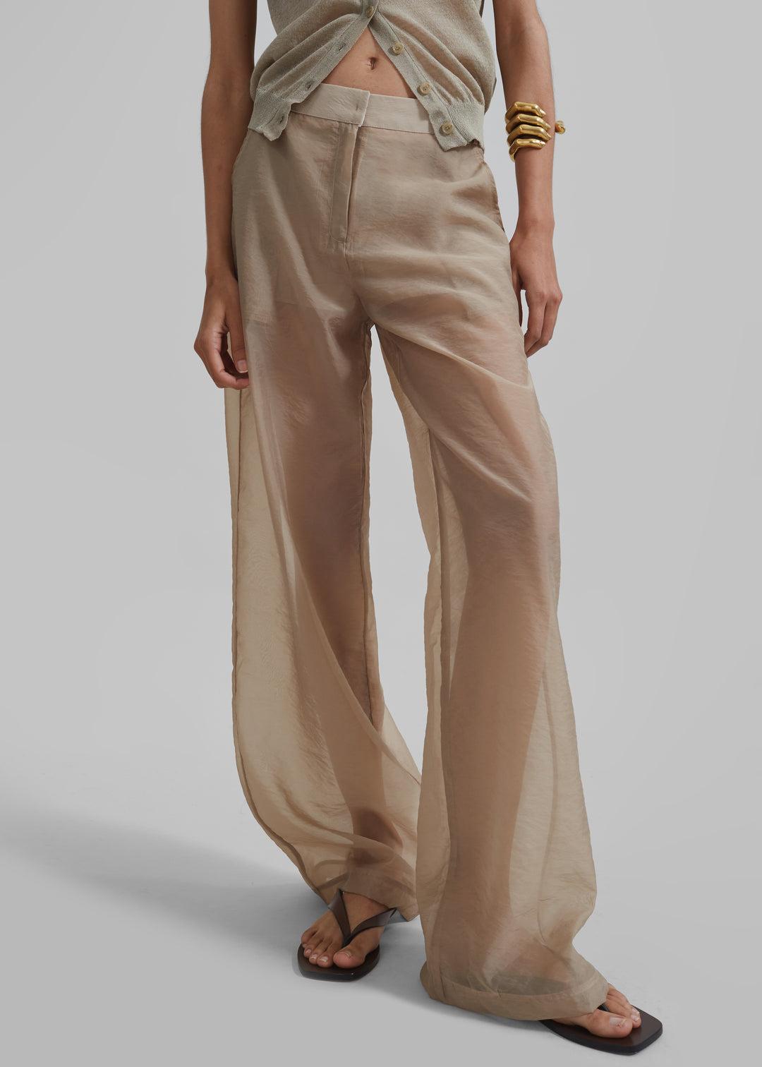 THE COMFORT PANT IN BEIGE