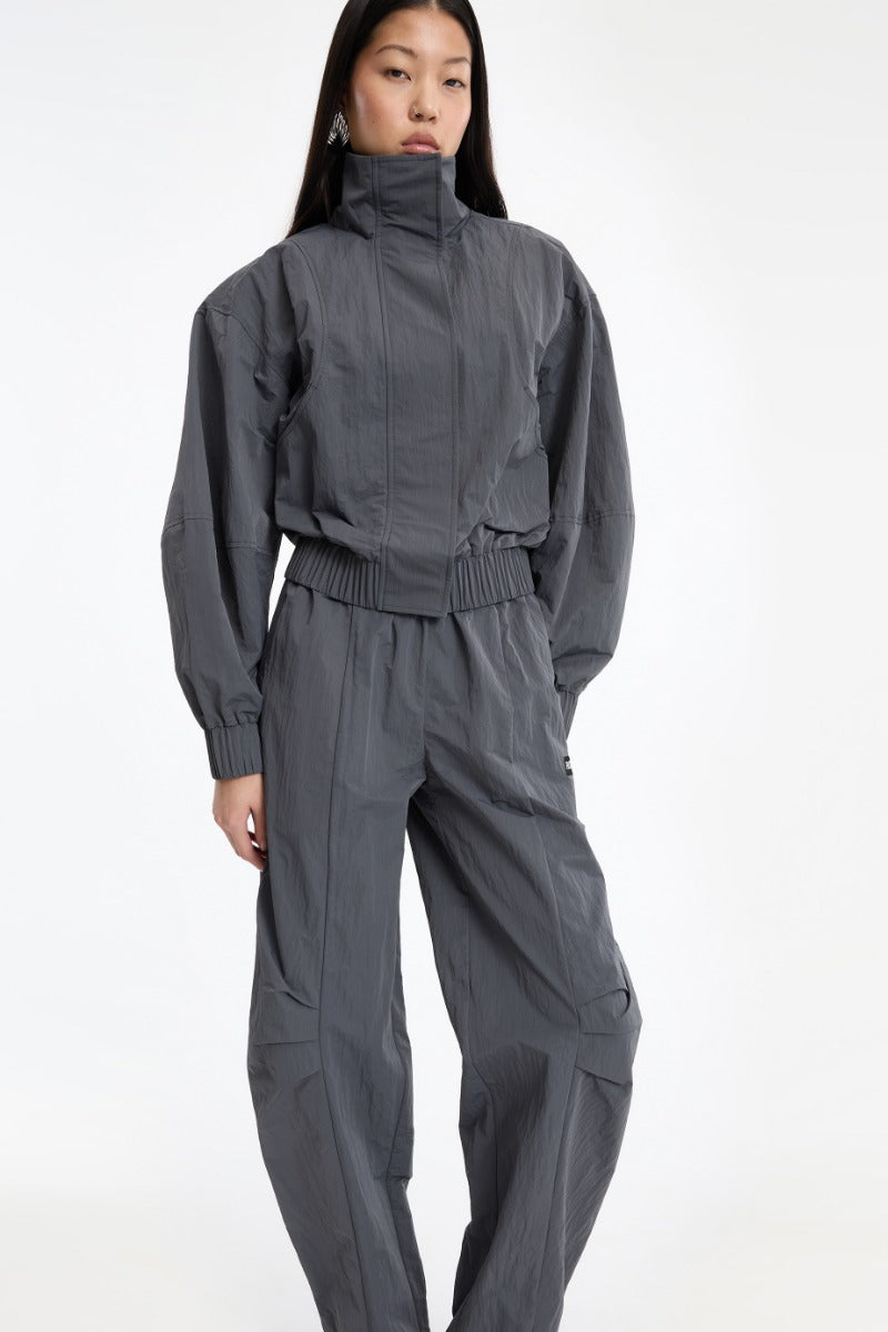CRISPY TRACK PANTS GRAY PINSTRIPE