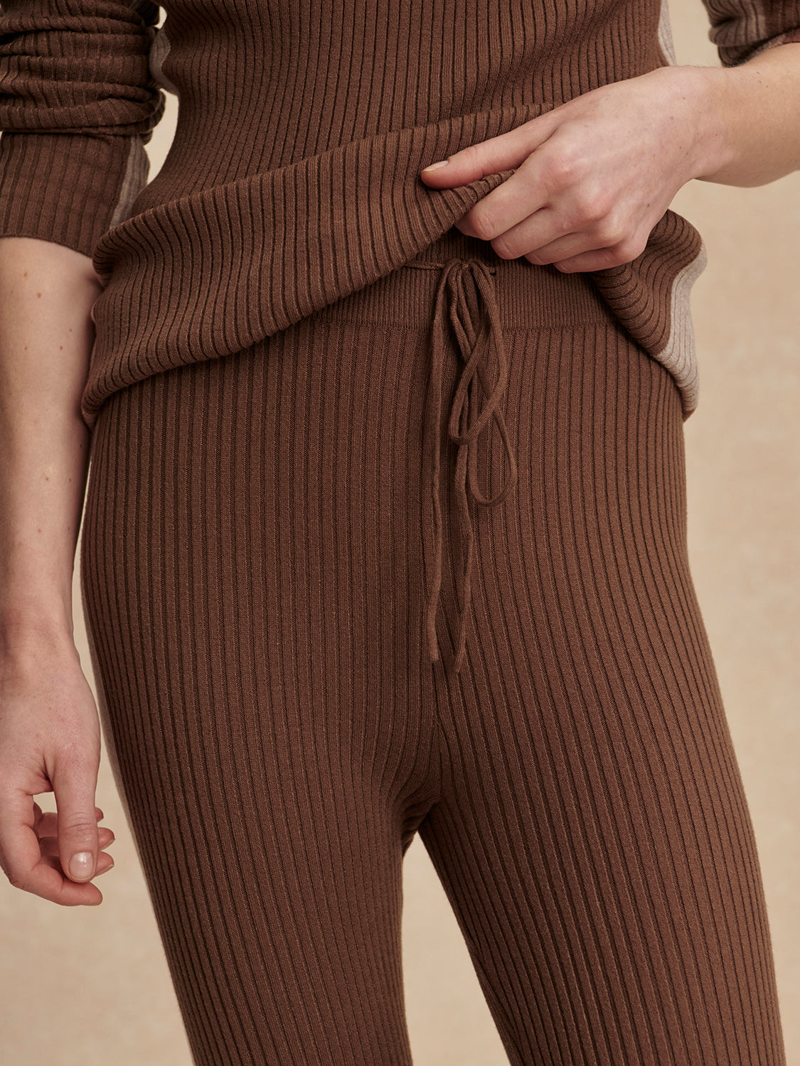 AIDEN KNIT LEGGING IN COCOA DUST