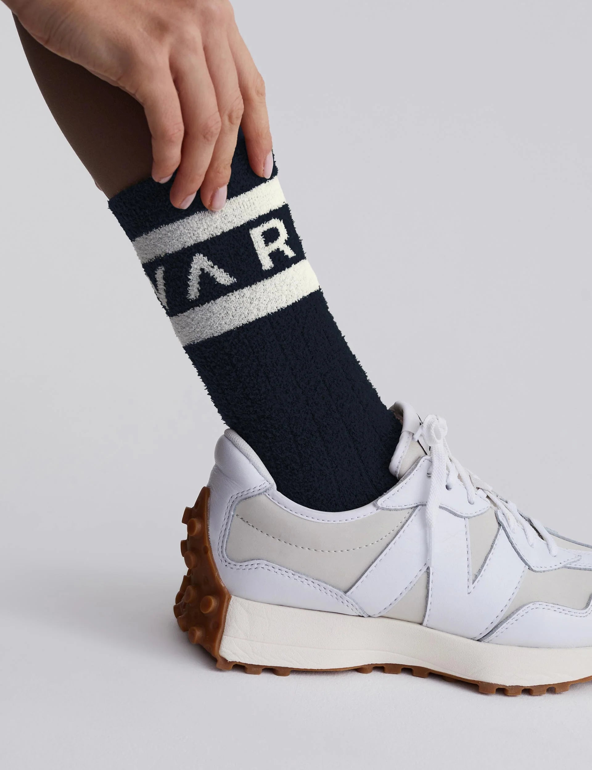 SPENCER SOCKS IN BLACK/EGRET