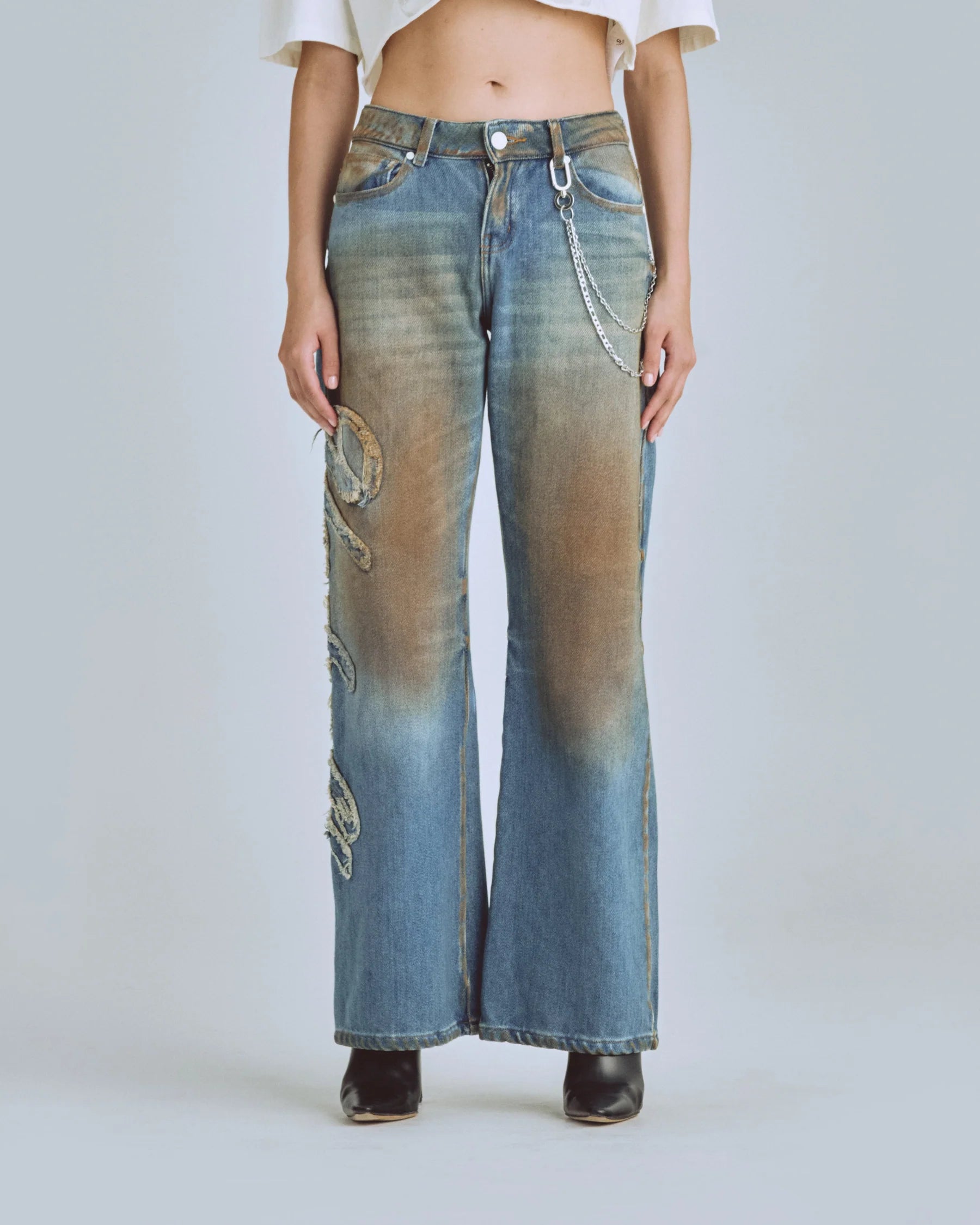 AGNUS DEI LOW RISE WIDE JEAN IN MUDDY BLUE
